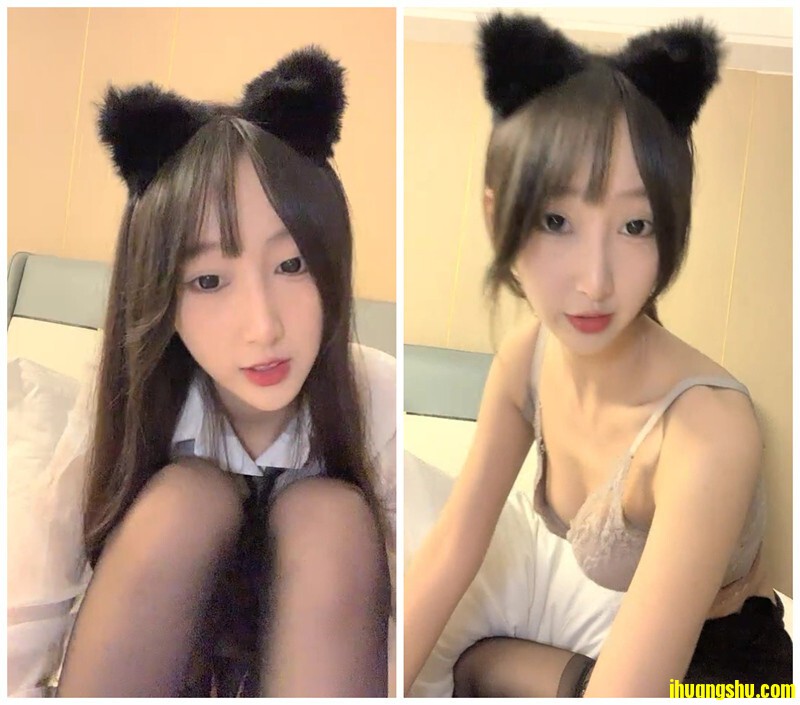 两个女儿真是太骚了青春嫩嫩对性爱太感兴趣，妈妈来了就躲在下面继续吸允套弄[1.47GB/MP4/
