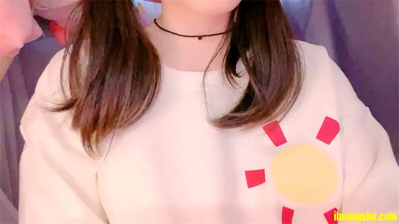 超短包臀裙顶级美腿高端外围，价钱高服务周到，换上情趣装舔大屌，抬起腿怼着骚穴抽插