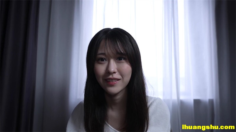 南京御姐高颜值长得像某当红明星，脸蛋儿太精致 明星范儿十足[987.66MB/MP4/WF]