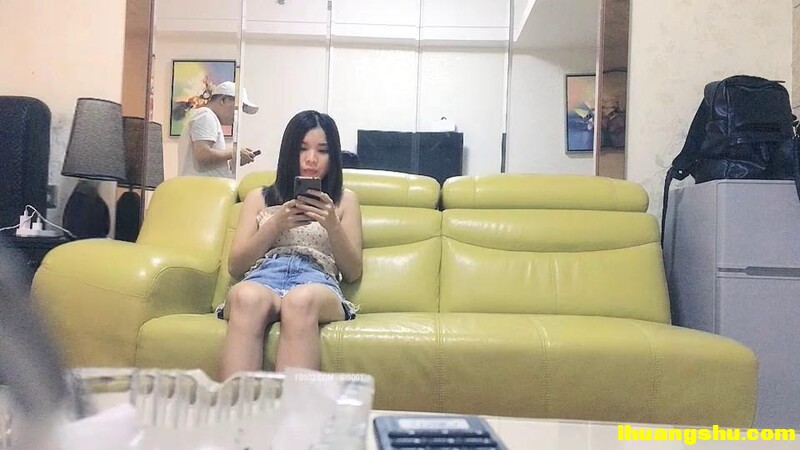 清纯苗条外围小姐姐，极品美乳身材完美，沙发花式啪啪，到离开全[MP4/462MB/kat]