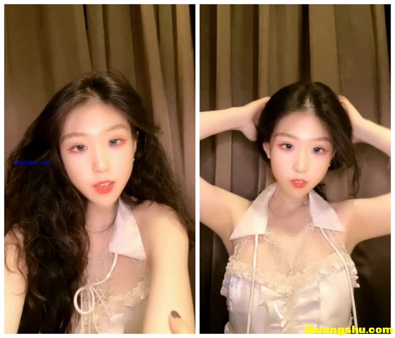 妹子气质甜甜的，软软柔柔风情，黑丝美腿分开架着啪啪耸动插入[1.90G/MP4/WF]