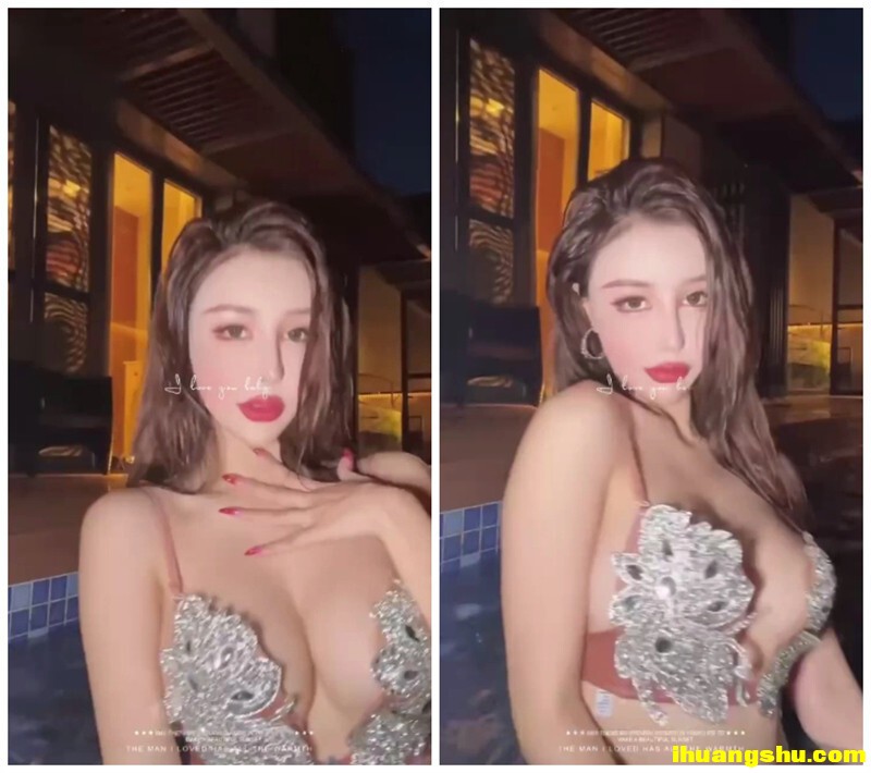 极品尤物气质女神双飞，性感情趣装，倒立姿势吃大屌，双女轮流输出，美女非常耐操[982.6