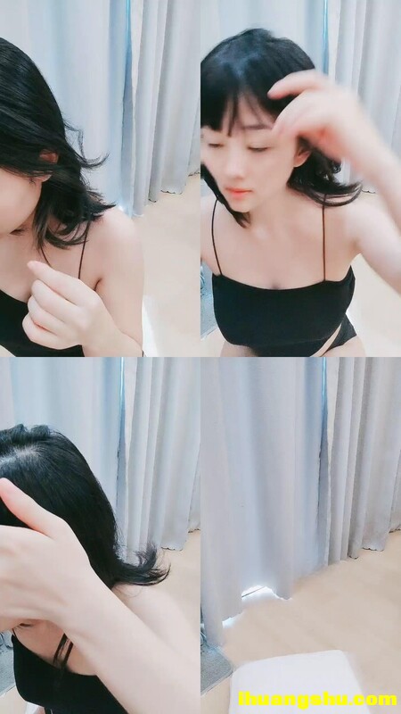 丰润大奶极品阿姨扭动曼妙身姿大跳广场舞奶子硕大看着就舒服[MP4/674MB/windfiles]
