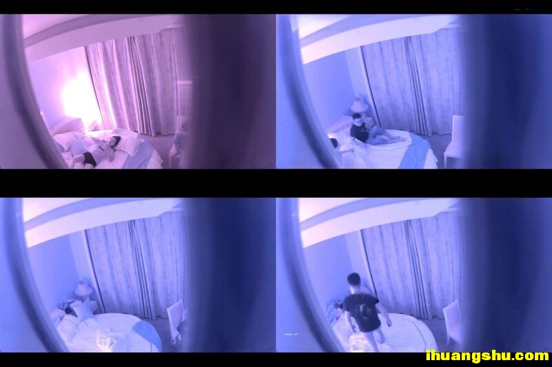 一月新魔手外购精品CP夜总会女厕高清后拍牛仔裤美女站着撒尿[MP4/556MB/windfiles]
