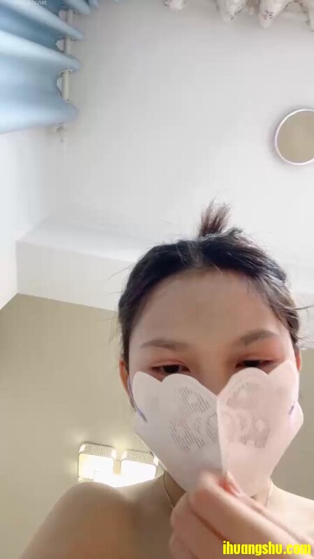 清純甜美小學妹，主打的就是聽話，【粥粥吃不飽】，大哥專屬定制，讓[MP4/536MB/wf]