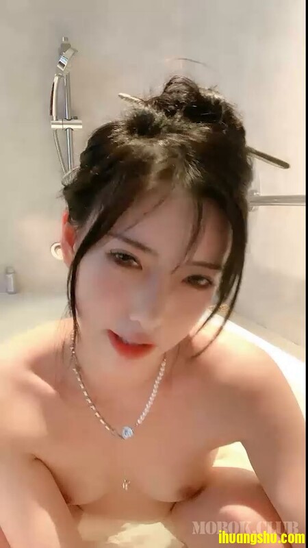 高顏值00後青春美少女,染黃發,粉絲要求把毛毛全刮了,小茓十分緊[MP4/283MB/wf]