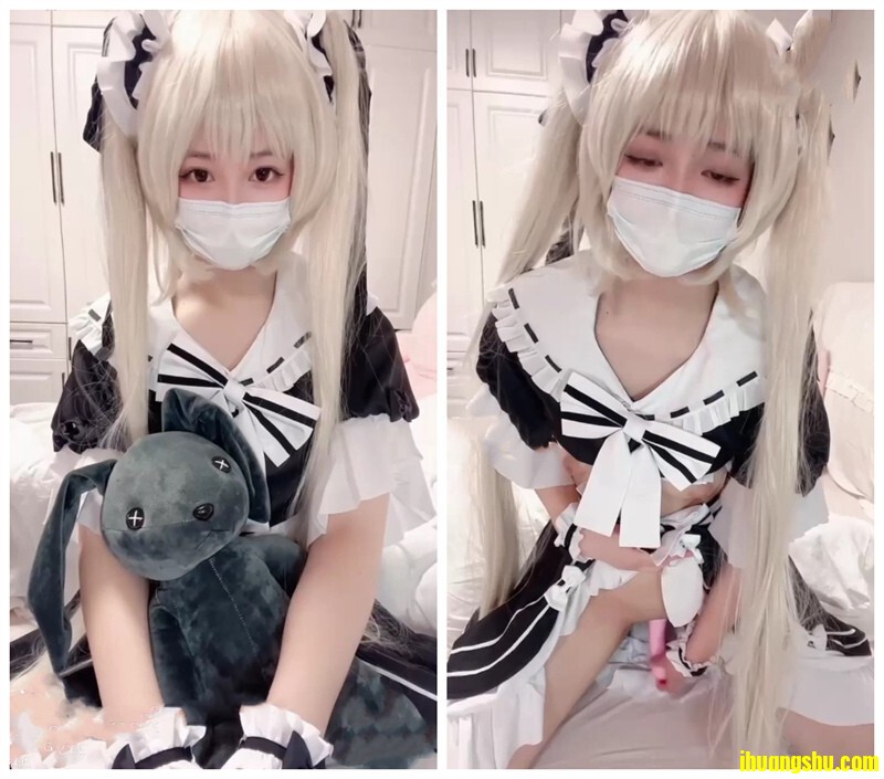 清纯妹子勾引闺蜜全程露脸无美颜滤镜，揉捏骚奶子道具抽插骚穴水好多漏奶子摸逼逼[747.2