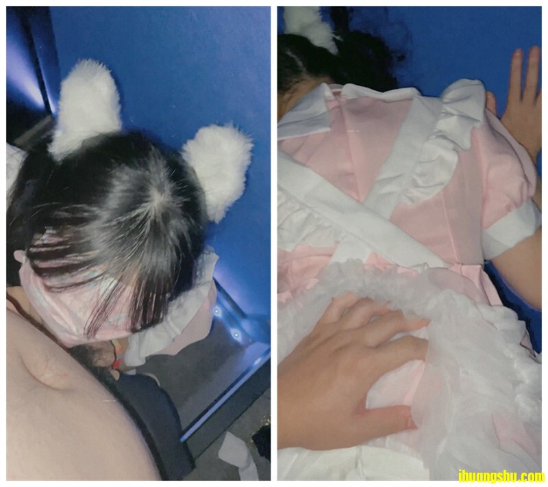 一对清纯姐妹花共同服侍一娘娘腔直男一起吃肉棒性格白色内裤下嫩粉鲍鱼双飞真爽啊[270.4