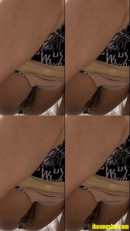 路边公厕全景偷拍几个出来散步的美女少妇各种肥美的鲍鱼完美呈[MP4/278MB/windfiles]