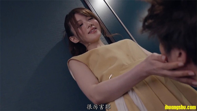 清纯C乳女神：把我的逼逼洞撑开爸爸，我的洞真的好小呀，我的骚逼好欠草啊爸爸，来干