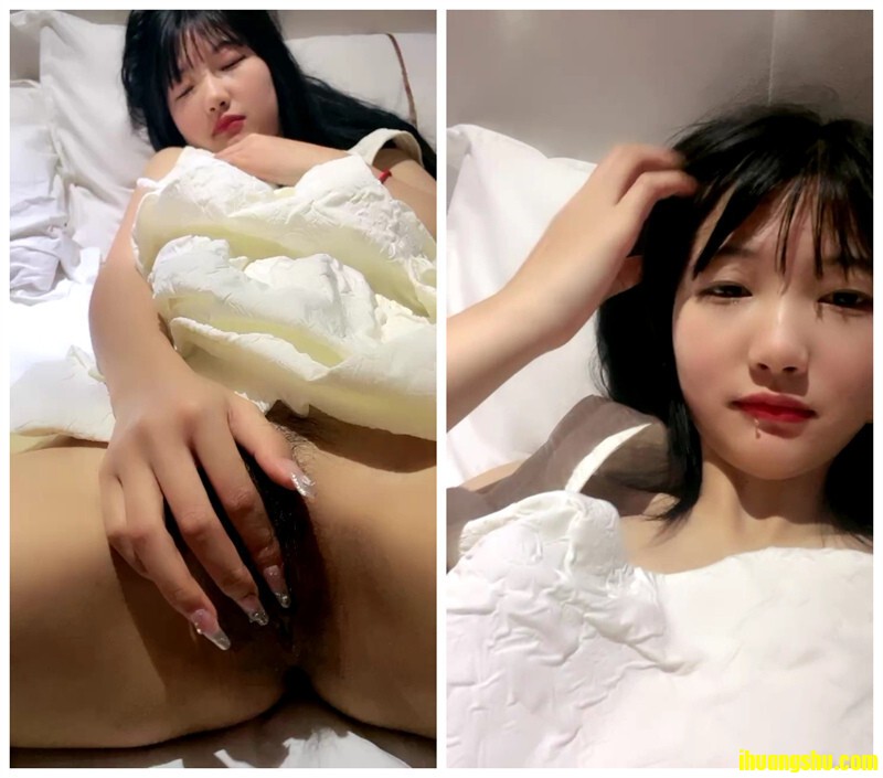 刚下海网红美妞大战面罩炮友，高颜值好身材，拨开情趣内裤摸穴[1,023.51MB/MP4/WF]