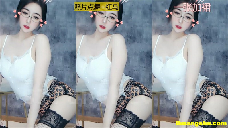 超火网红级女神，回归难得收费秀，难得一见超粉美穴，揉捏柔软奶子[698.62MB/MP4/WF]