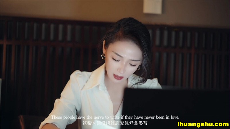 白嫩美女吊钟白嫩大奶子，翘臀大屁股塞进跳蛋呻吟[326.83MB/MP4/WF]