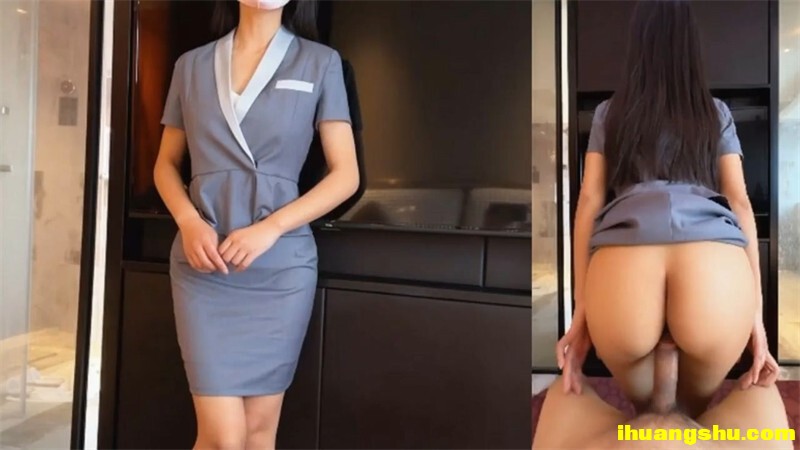 新来的极品妞子跟好姐妹一起玩群P伺候小哥哥们，深喉口交大鸡巴拽着鸡巴不松手，各种