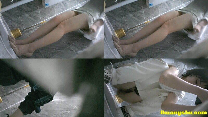 手持《闯入拍B》红裤眼睛小仙女，B洞口有白色的分泌物流出[MP4/37MB/windfiles]