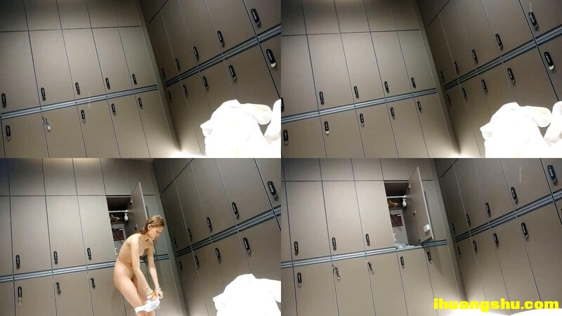 澡堂偷拍：愛乾淨的小美女毛都沒幾根用浴巾擦屁眼大庭廣眾掰開[MP4/112MB/windfiles]