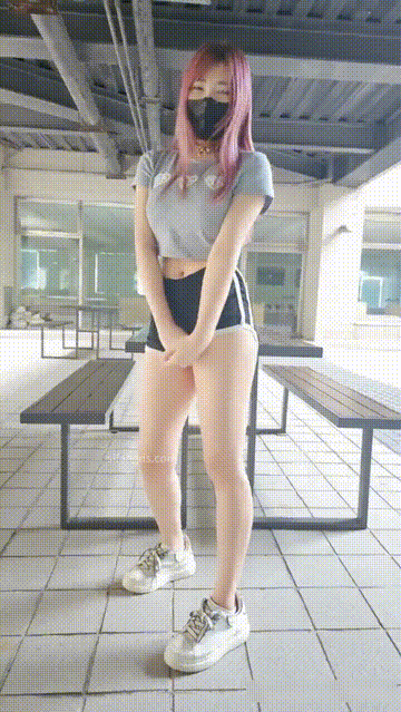 8.gif
